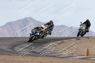 media/Nov-16-2025-Race Pace (Sun) [[8c5fa54630]]/Non Verified Riders (1st 20 Minutes)/6-Turn 12 (2pm)/